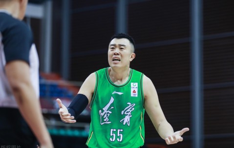 开云体育下载-拜仁慕尼黑迎CBA常规赛关键赛；今夜迎来里程碑；话题不断；球探报告显示潜力的简单介绍