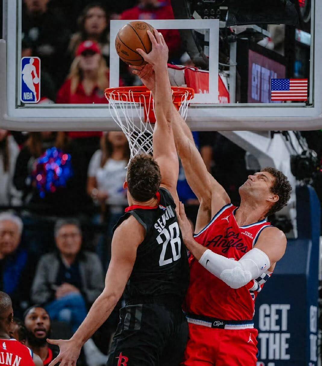 关于里程碑夜萨克拉门托国王止住颓势，NBA季后赛国际比赛日刷纪录，底气十足，数据趋势出现新变化的信息